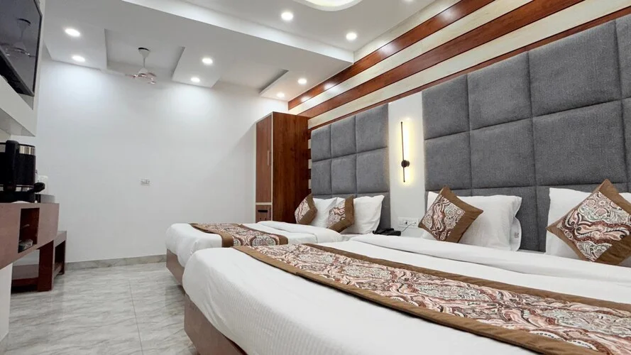 Luxury Rooms in Karol Bagh New Delhi - Premium Suites at Hotel Vedas Heritage